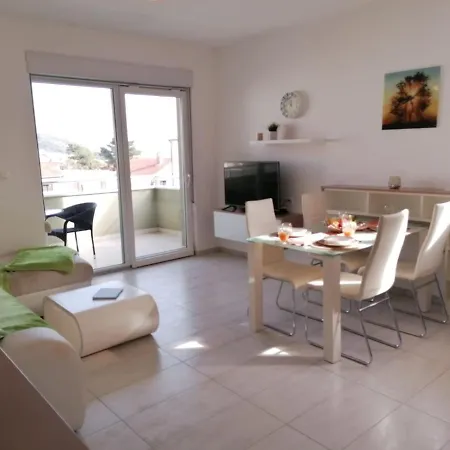 Apartment Mali San Trogir Exterior photo